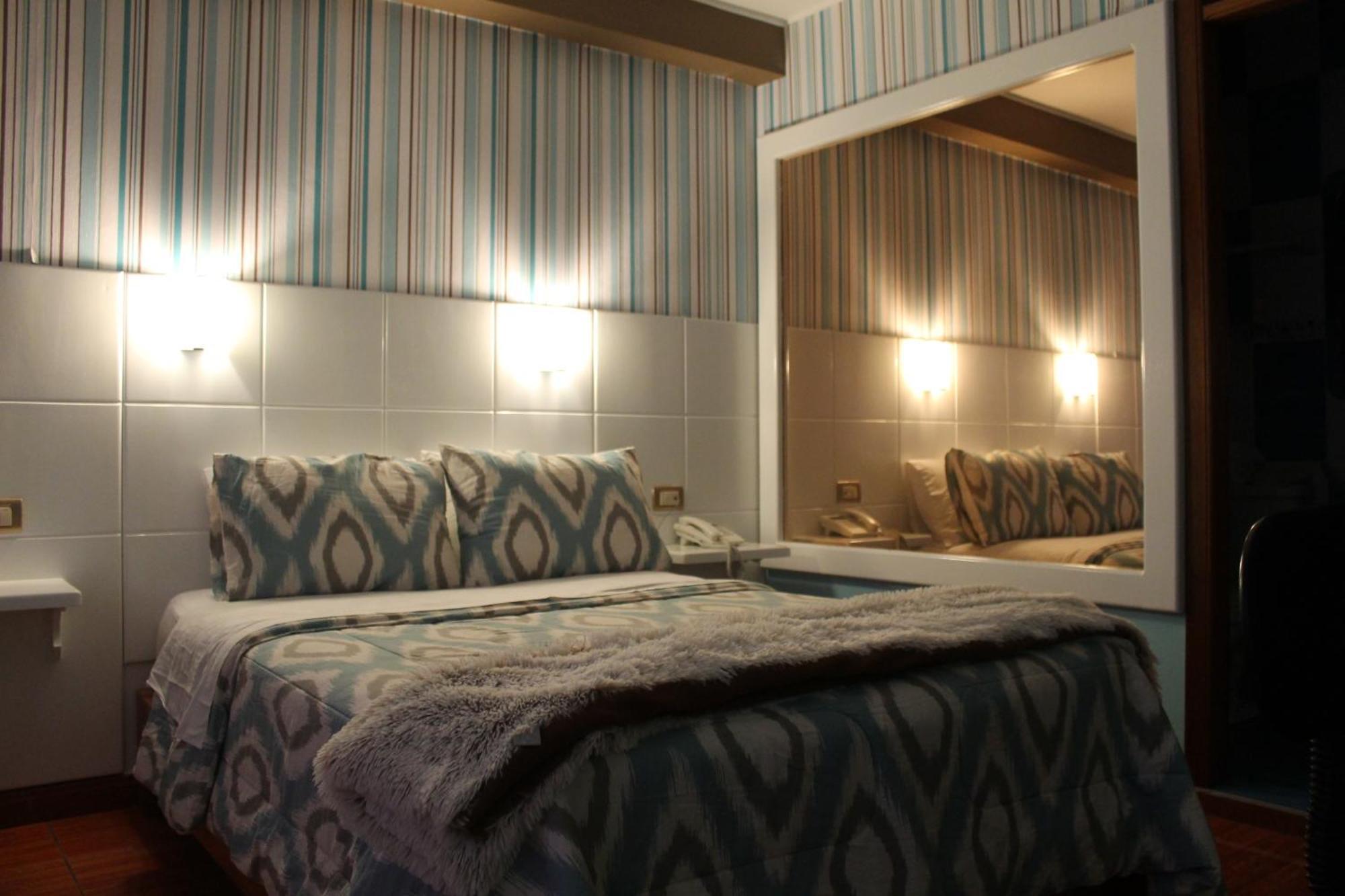 Hotel Venecia Huánuco Oda fotoğraf